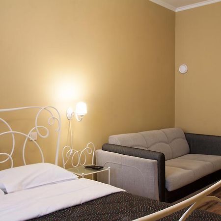 Apartment Roksolana Lviv Exterior foto